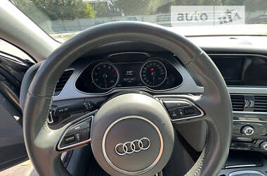 Седан Audi A4 2014 в Луцке