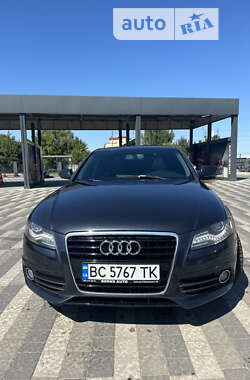 Седан Audi A4 2012 в Львове