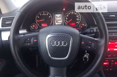 Седан Audi A4 2007 в Ромнах