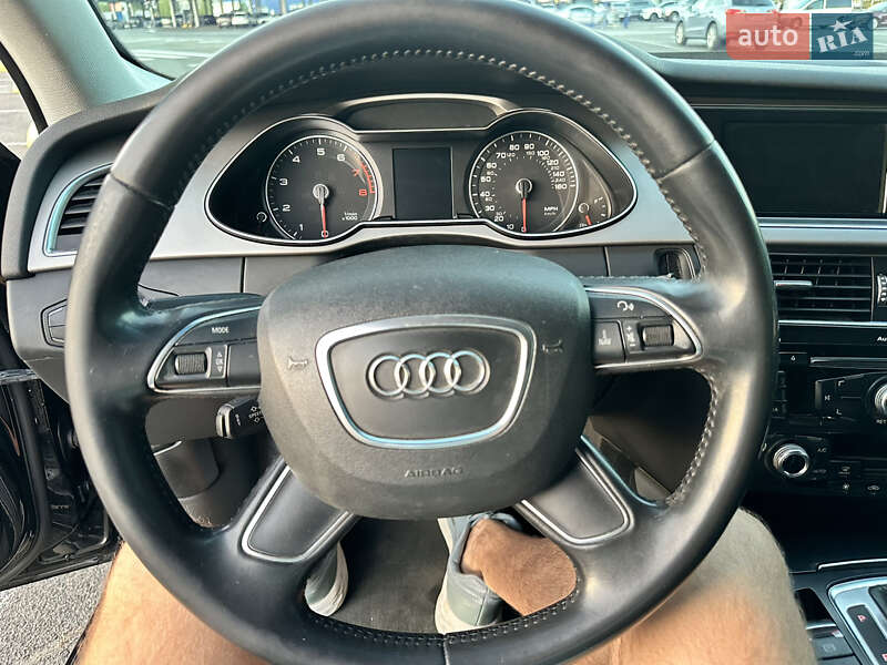Седан Audi A4 2014 в Трускавці
