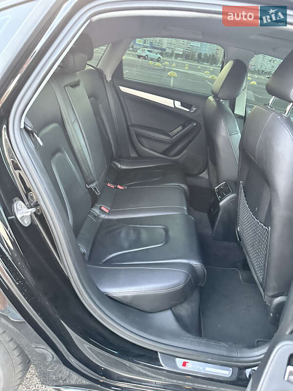 Седан Audi A4 2014 в Трускавці
