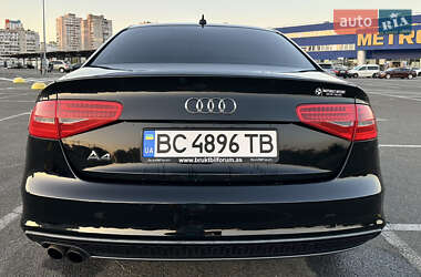 Седан Audi A4 2014 в Трускавці