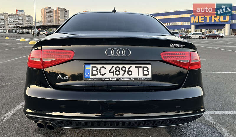 Седан Audi A4 2014 в Трускавці
