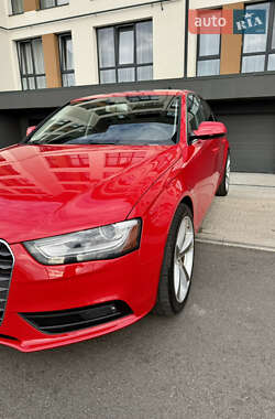 Седан Audi A4 2012 в Ровно