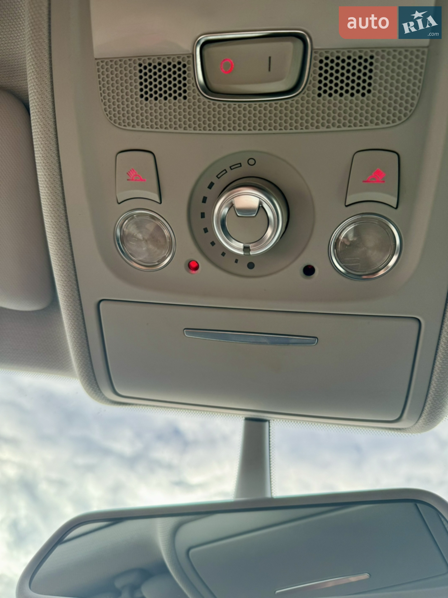 2012 Audi A4 - мініатюра 20