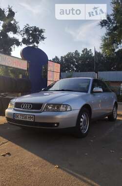 Седан Audi A4 1999 в Києві