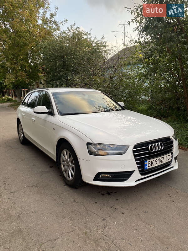 Audi A4 2014