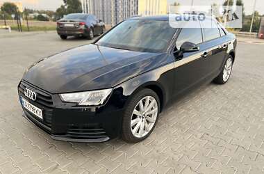 Седан Audi A4 2016 в Киеве