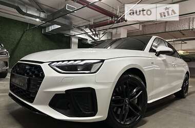 Седан Audi A4 2019 в Киеве