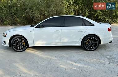 Седан Audi A4 2014 в 