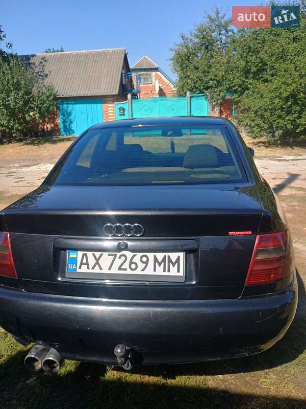 Седан Audi A4 1996 в Краснокутске
