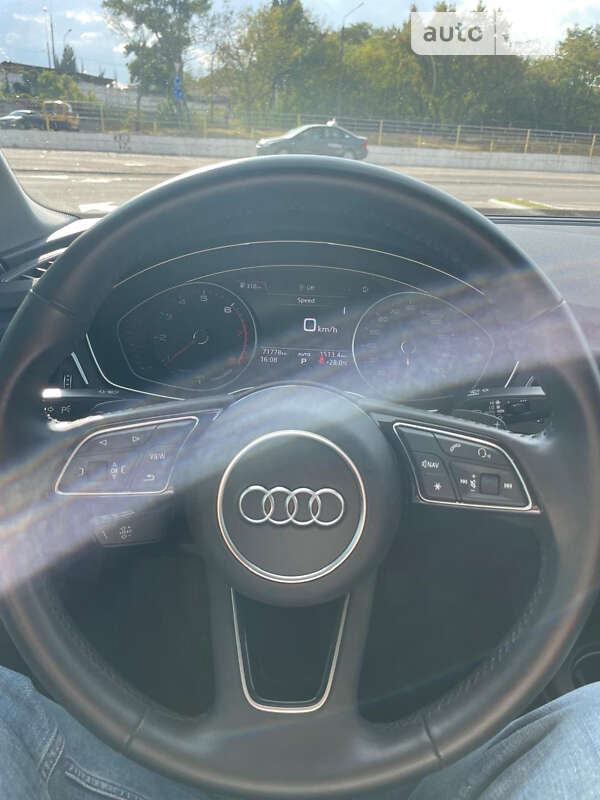 Седан Audi A4 2019 в Киеве