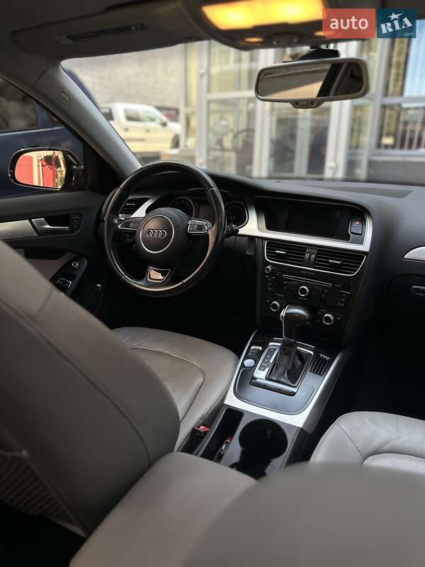 Седан Audi A4 2015 в Харкові