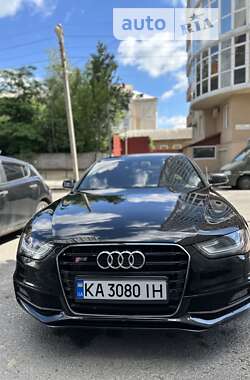 Седан Audi A4 2015 в Харкові