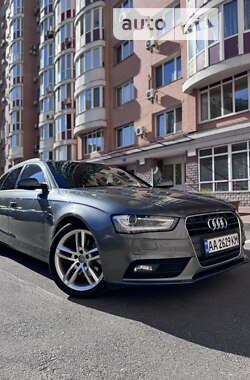 Универсал Audi A4 2014 в Киеве