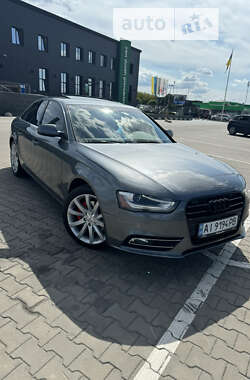 Седан Audi A4 2012 в Львові