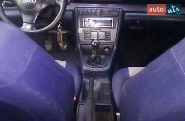 Седан Audi A4 1997 в 
