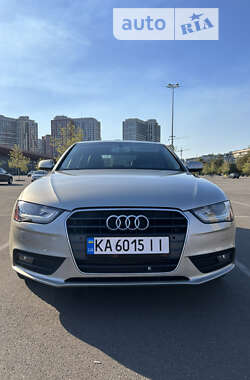 Седан Audi A4 2012 в Києві