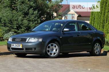 Седан Audi A4 2002 в Сарнах