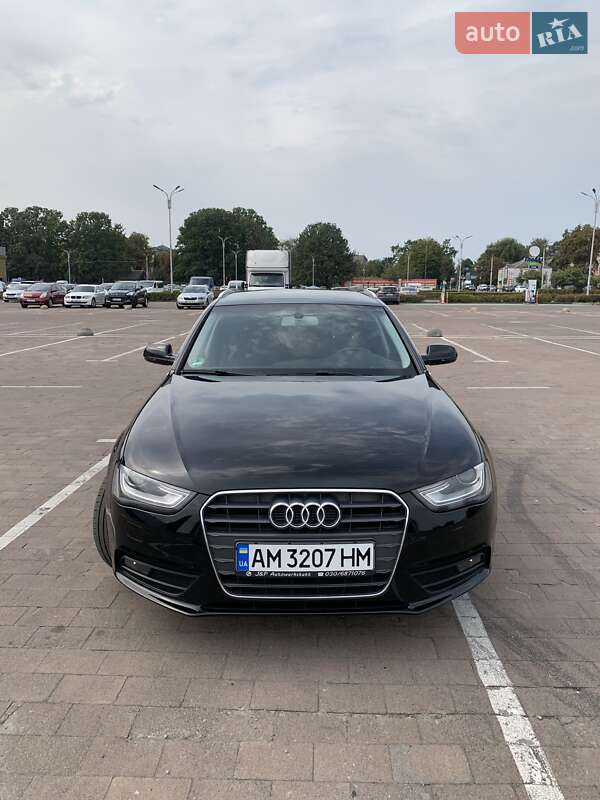 Универсал Audi A4 2012 в Житомире