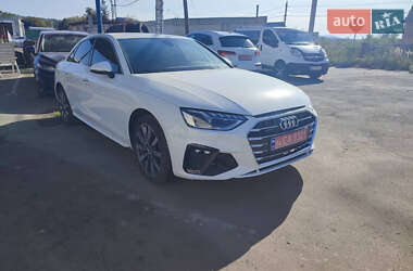 Седан Audi A4 2020 в 