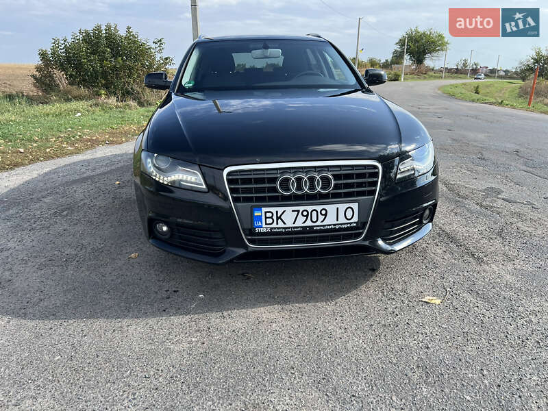 Audi A4 2011