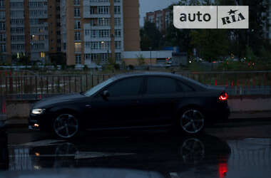 Седан Audi A4 2014 в Львові