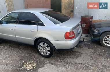 Седан Audi A4 1999 в Тернополе