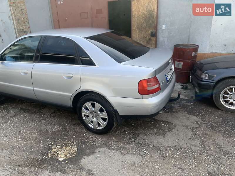 Седан Audi A4 1999 в Тернополе