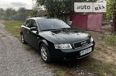 Седан Audi A4 2003 в Уланове