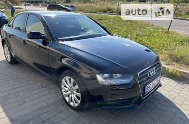 Седан Audi A4 2013 в Львові