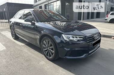 Седан Audi A4 2017 в Киеве