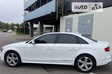 Седан Audi A4 2014 в Киеве