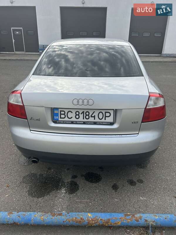 Седан Audi A4 2002 в Овруче