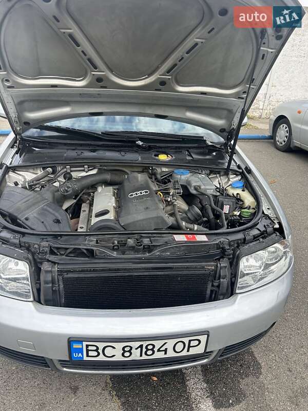Седан Audi A4 2002 в Овруче