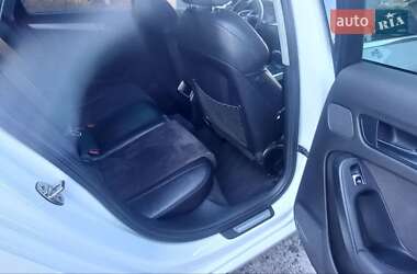 Седан Audi A4 2015 в 