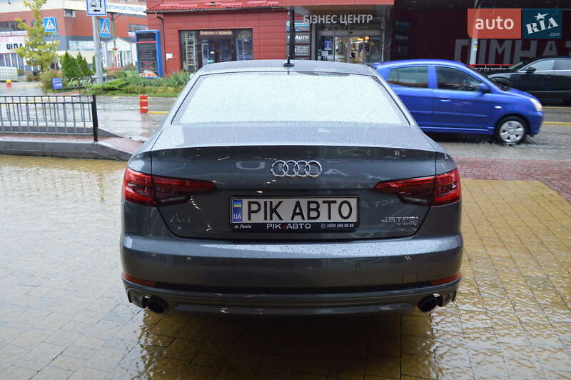 Седан Audi A4 2016 в Львове