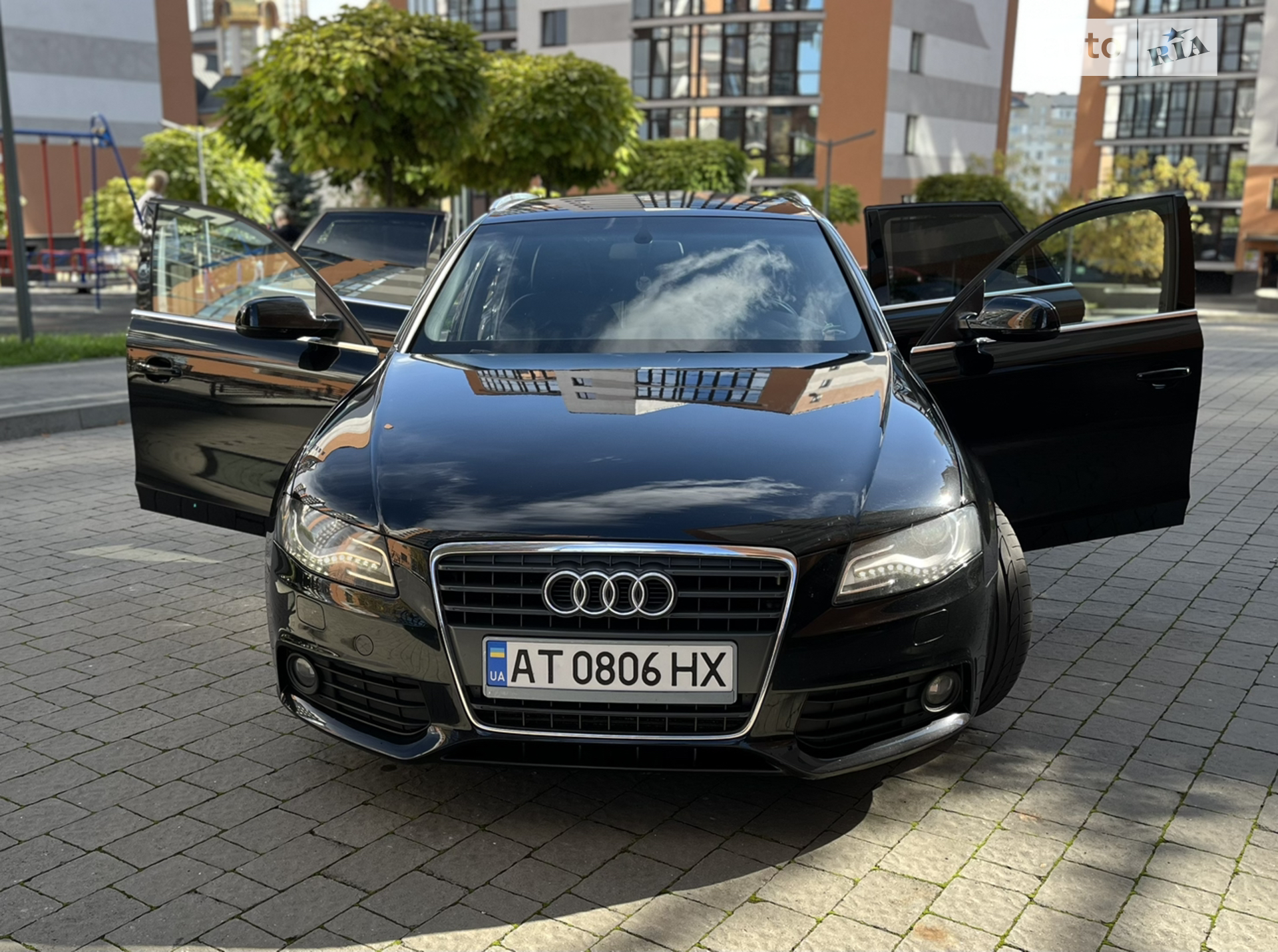 2010 Audi A4 - мініатюра 21