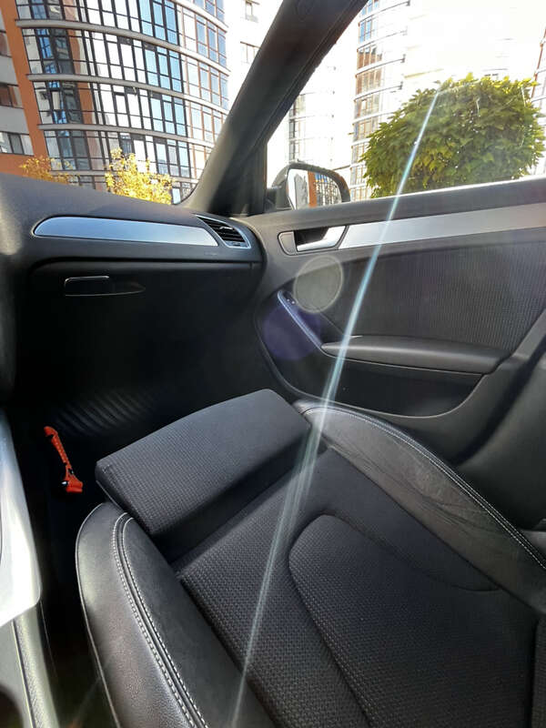 Универсал Audi A4 2010 в Ивано-Франковске
