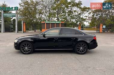Седан Audi A4 2013 в 