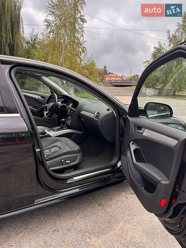 Седан Audi A4 2013 в Александрие