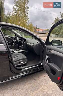 Седан Audi A4 2013 в 