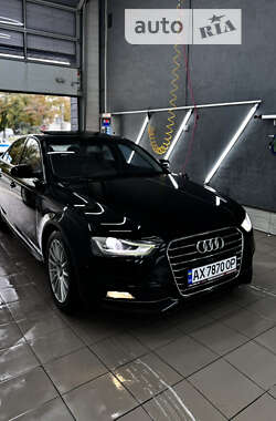 Седан Audi A4 2013 в Киеве