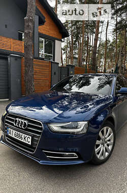 Седан Audi A4 2013 в Киеве