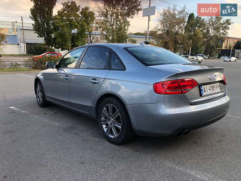 Седан Audi A4 2010 в Вышгороде