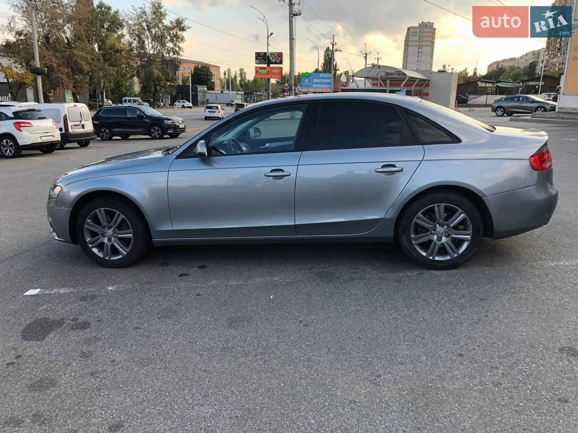 2010 Audi A4 - мініатюра 5