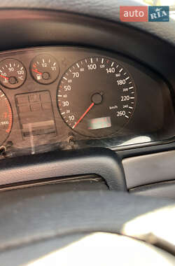 Седан Audi A4 1998 в Львове