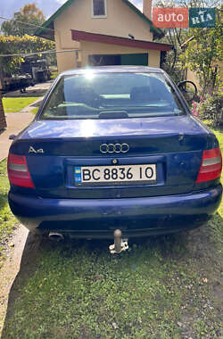 Седан Audi A4 1998 в Львове