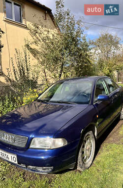 Седан Audi A4 1998 в Львове