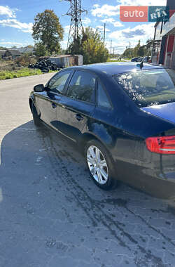 Седан Audi A4 2011 в Калуше
